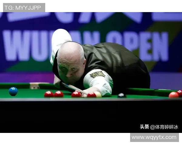 丹尼斯泰勒与希金斯的经典对决回顾与精彩瞬间分析