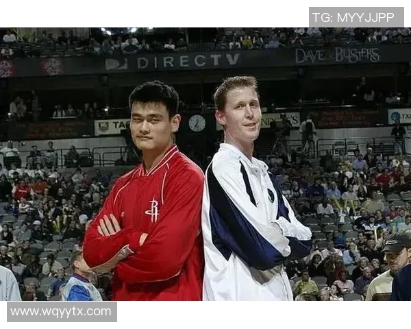 布鲁克洛佩斯如何在NBA赛场上重塑自我与球队价值的传奇旅程