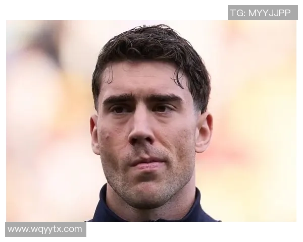 弗拉霍维奇的崛起与挑战：解析这位年轻前锋的未来发展之路