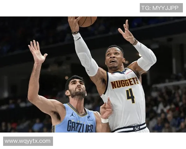 马刺与新奥尔良鹈鹕激战正酣球迷期待精彩对决与惊艳表现 马刺与新奥尔良鹈鹕激战正酣球迷期待精彩对决与惊艳表现